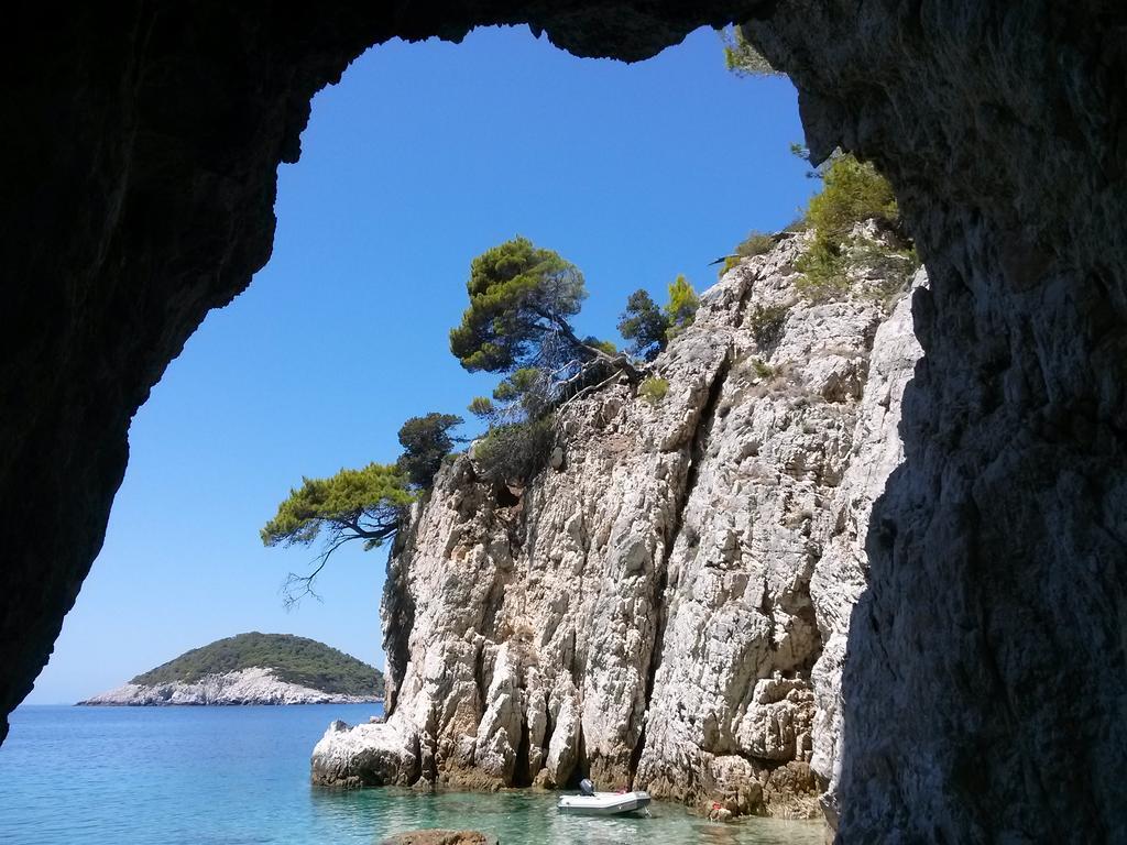 Lastovo Apartments Livia מראה חיצוני תמונה
