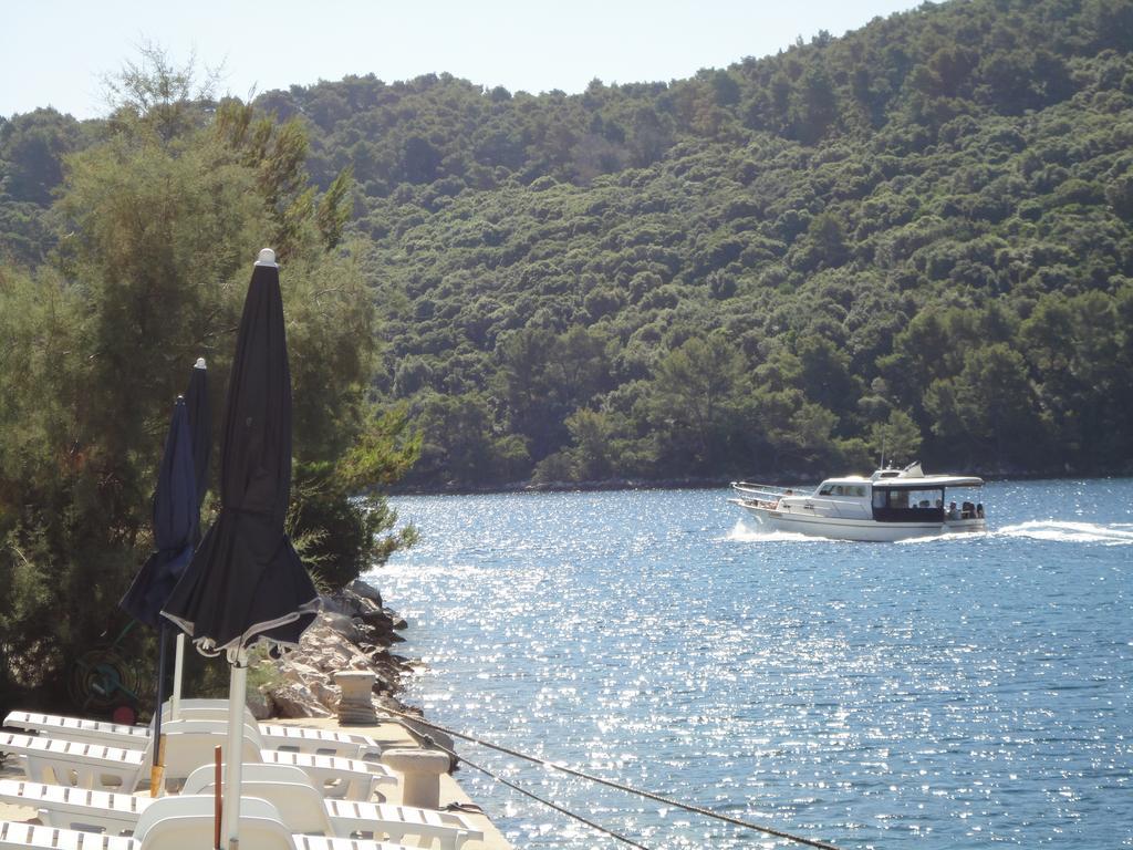 Lastovo Apartments Livia מראה חיצוני תמונה