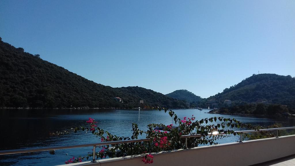 Lastovo Apartments Livia מראה חיצוני תמונה